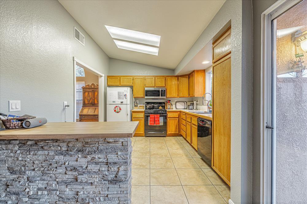 3052 Hampton Road Palmdale, CA 93551 - Photo 10 of 27 resized-JE5A1345-HDR