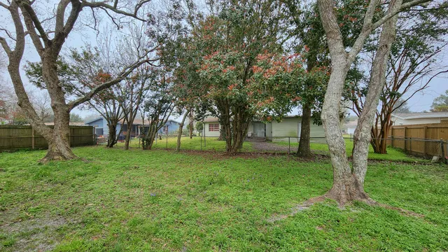 $275,000 | 261 Lee Drive, Mary Esther, FL 32569