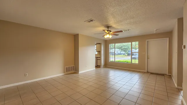 $271,000 | 261 Lee Drive, Mary Esther, FL 32569