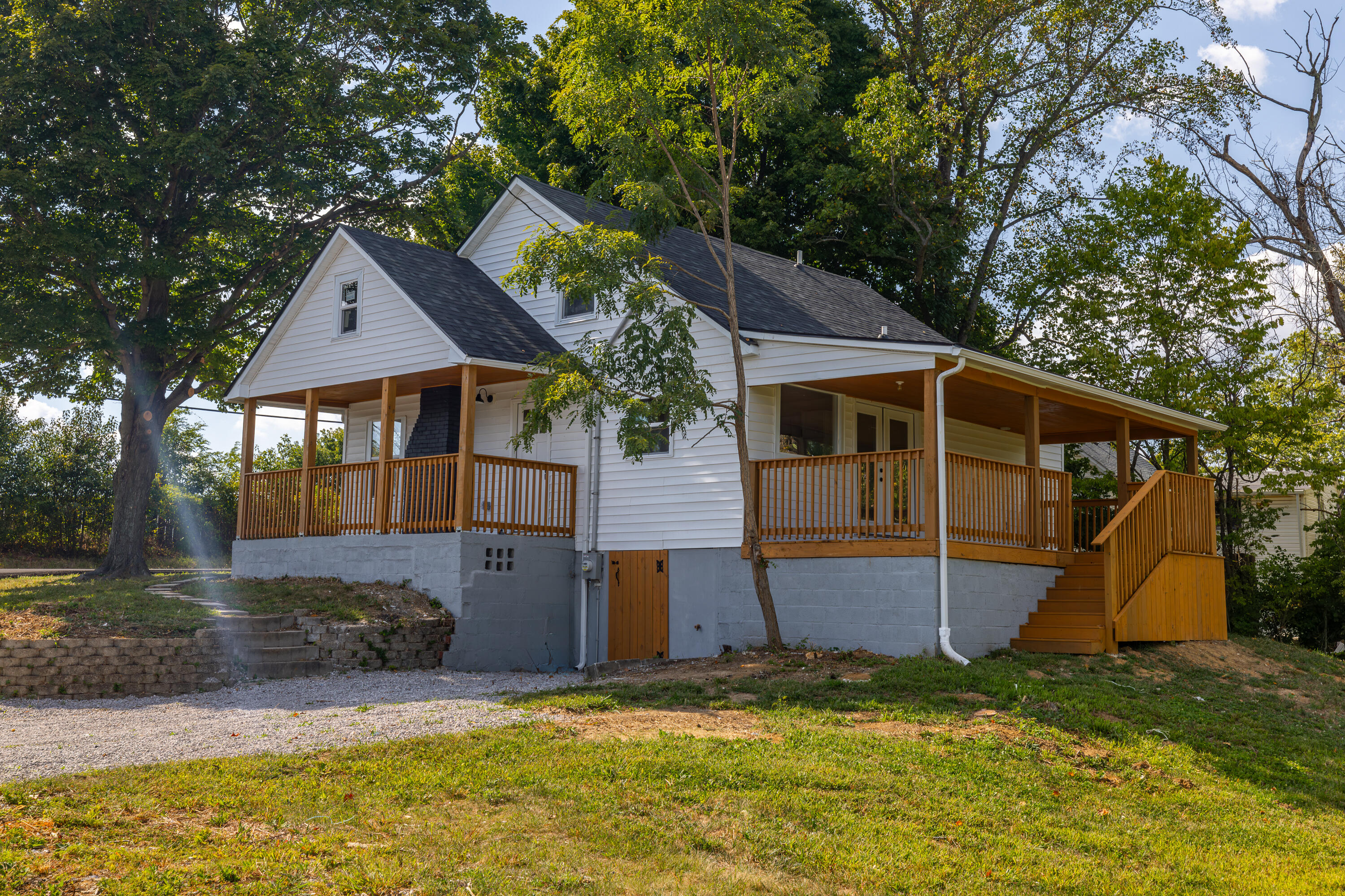 1602 Alton Road Lawrenceburg, KY 40342 - Photo 32 of 32 1-33