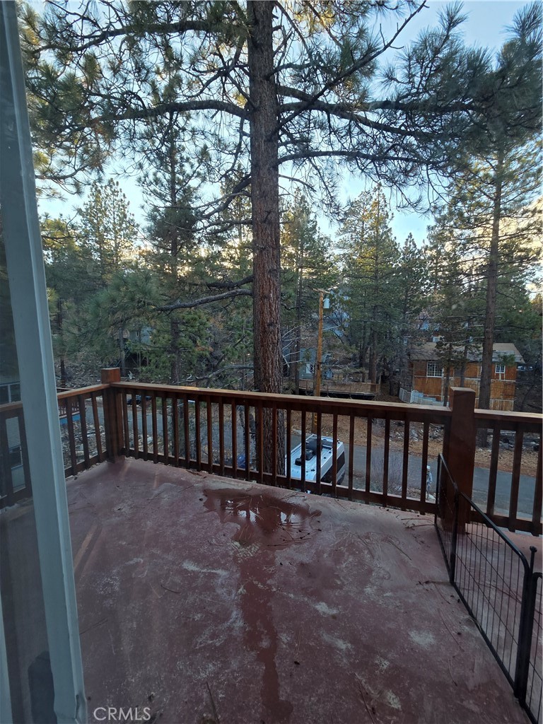 879 Spruce Sugarloaf, CA 92386 - Photo 6 of 8