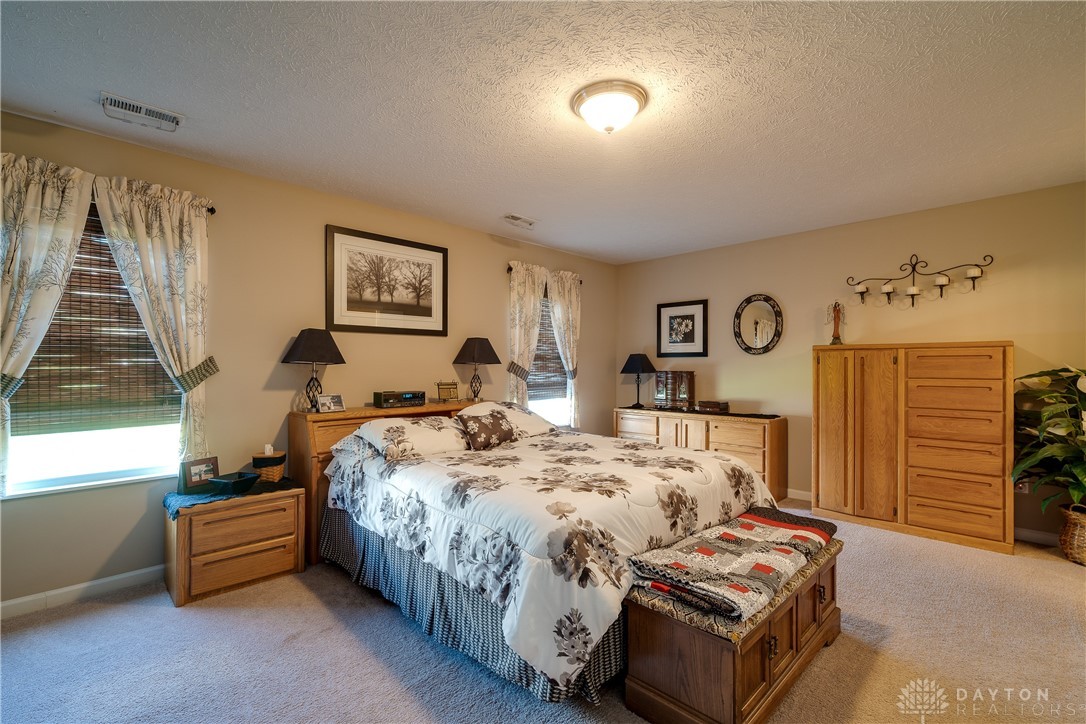 210 Scholl Road Franklin, OH 45005 - Photo 19 of 31 Gallery Image 19