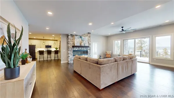 $3,450,000 | 29 Forest Trace, Sunrise Beach, MO 65079