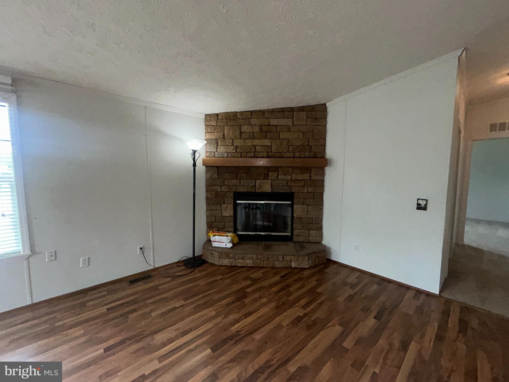 23221 Independence Road Unionville, VA 22567 - Photo 24 of 41 Living Room -Fireplace