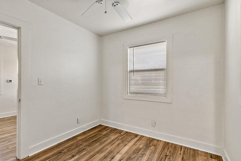 321 Maple Street Medford, OR 97501 - Photo 22 of 25 MS(29)