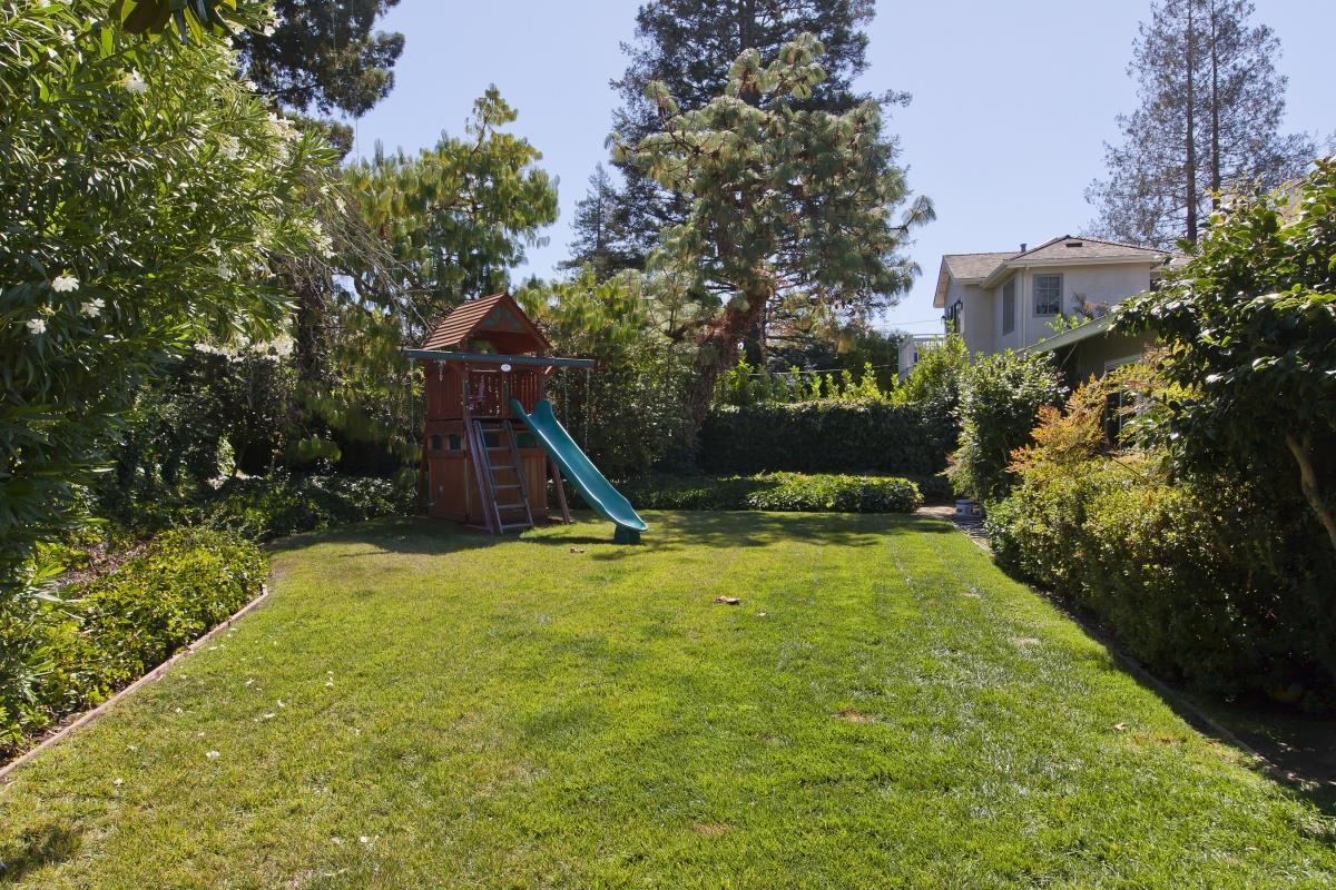 1120 Saxon Way Menlo Park, CA 94025 - Photo 16 of 17