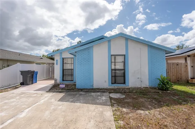 $340,000 | 9120 Sandcroft Court, Tampa, FL 33615