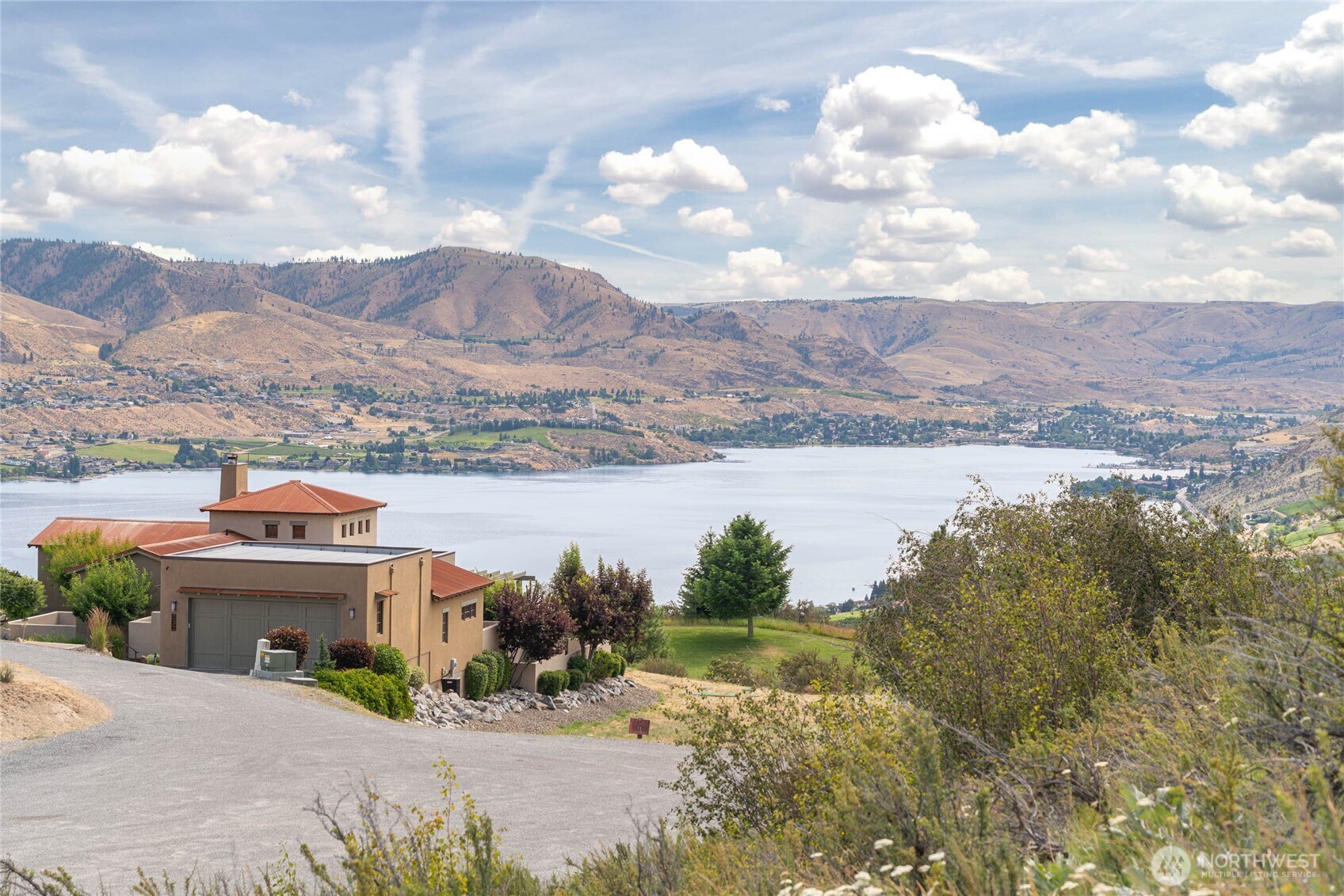 227 Bandera Way Chelan, WA 98816 - Photo 9 of 10