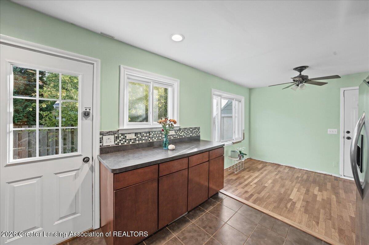 1140 Hitching Post Road East Lansing, MI 48823 - Photo 10 of 38 11-DSC02330_web