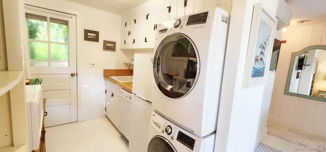 $2,895,000 | 161 Monroe Drive, Montauk, NY 11954