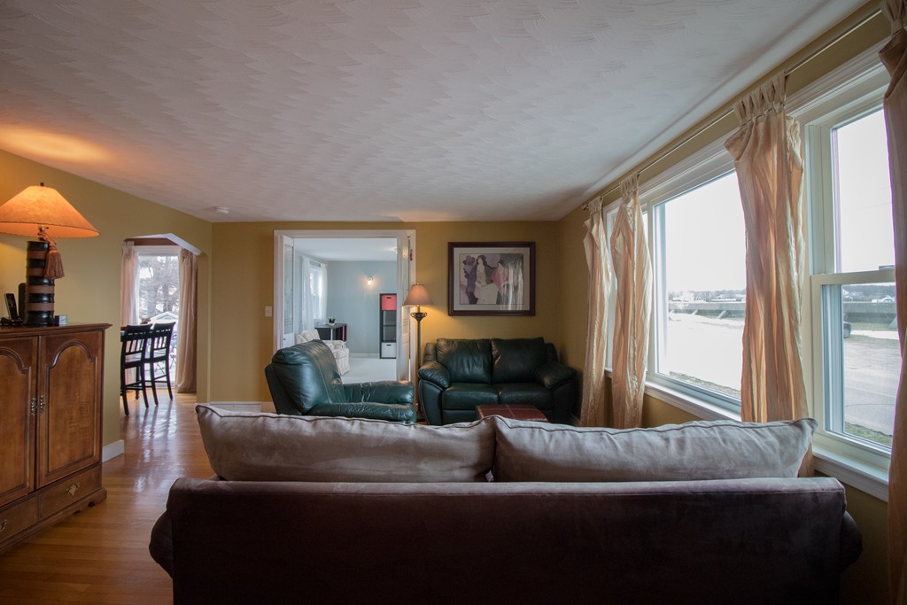 190 Newport Road Hull, MA 02045 - Photo 7 of 19 Gallery Image 7