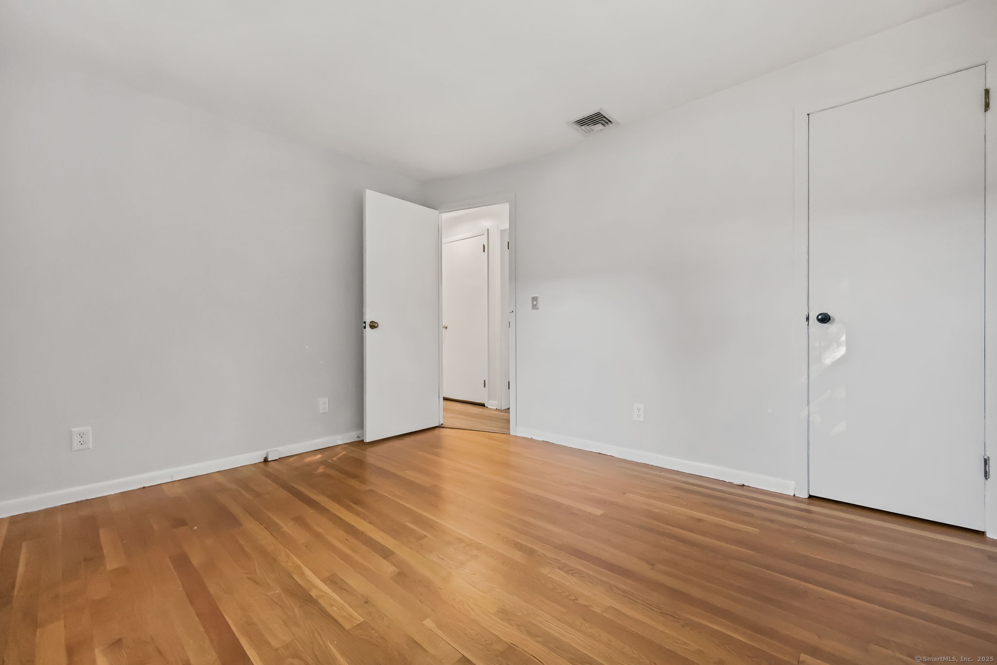 3 Wynne Road Norwalk, CT 06850 - Photo 15 of 38