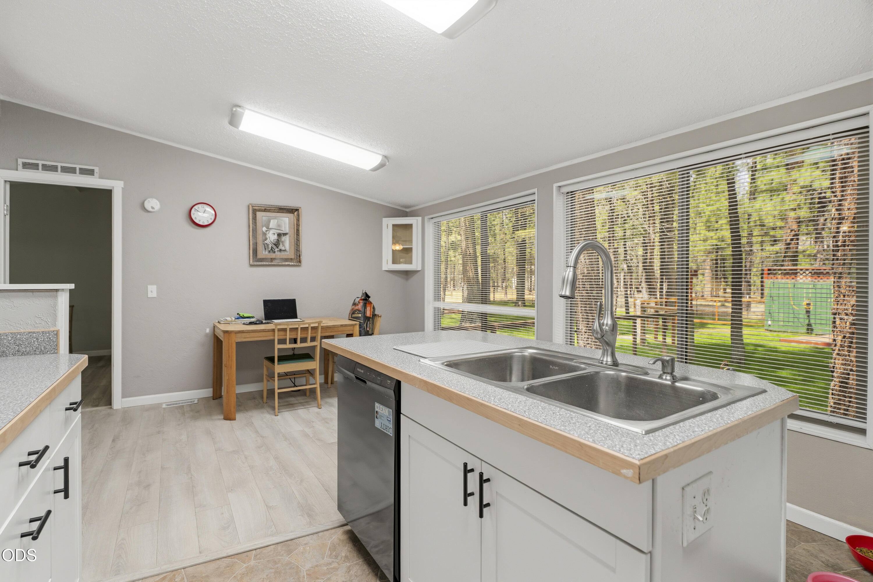 14870 Springwood Road La Pine, OR 97739 - Photo 12 of 49