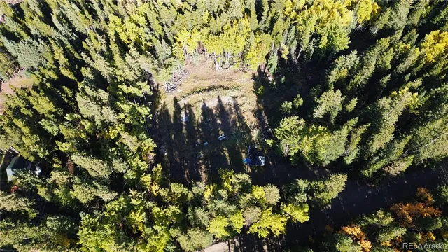 a view of a tennis court