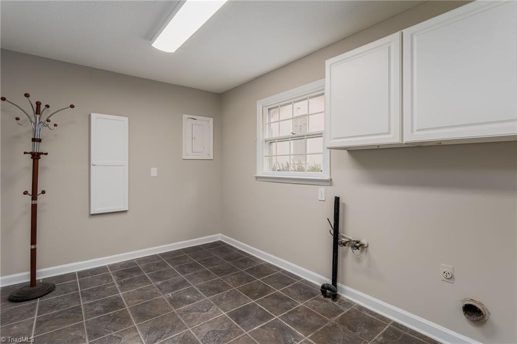 1198 Joe Moore Road Thomasville, NC 27360 - Photo 21 of 40 Gallery Image 21