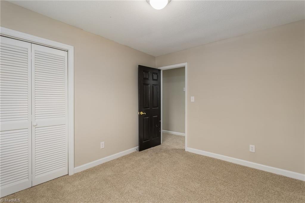 1198 Joe Moore Road Thomasville, NC 27360 - Photo 26 of 40 Gallery Image 26