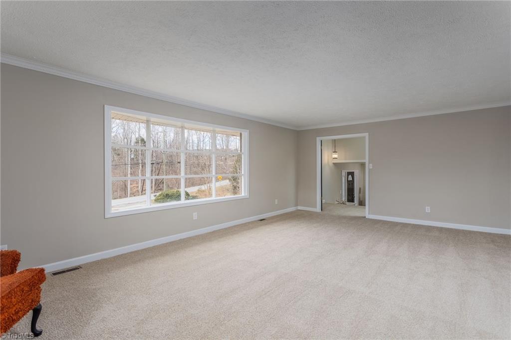 1198 Joe Moore Road Thomasville, NC 27360 - Photo 9 of 40 Gallery Image 9