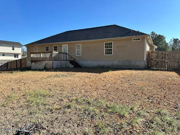 $315,000 | 301 Brookstone Way, Jacksonville, NC 28546