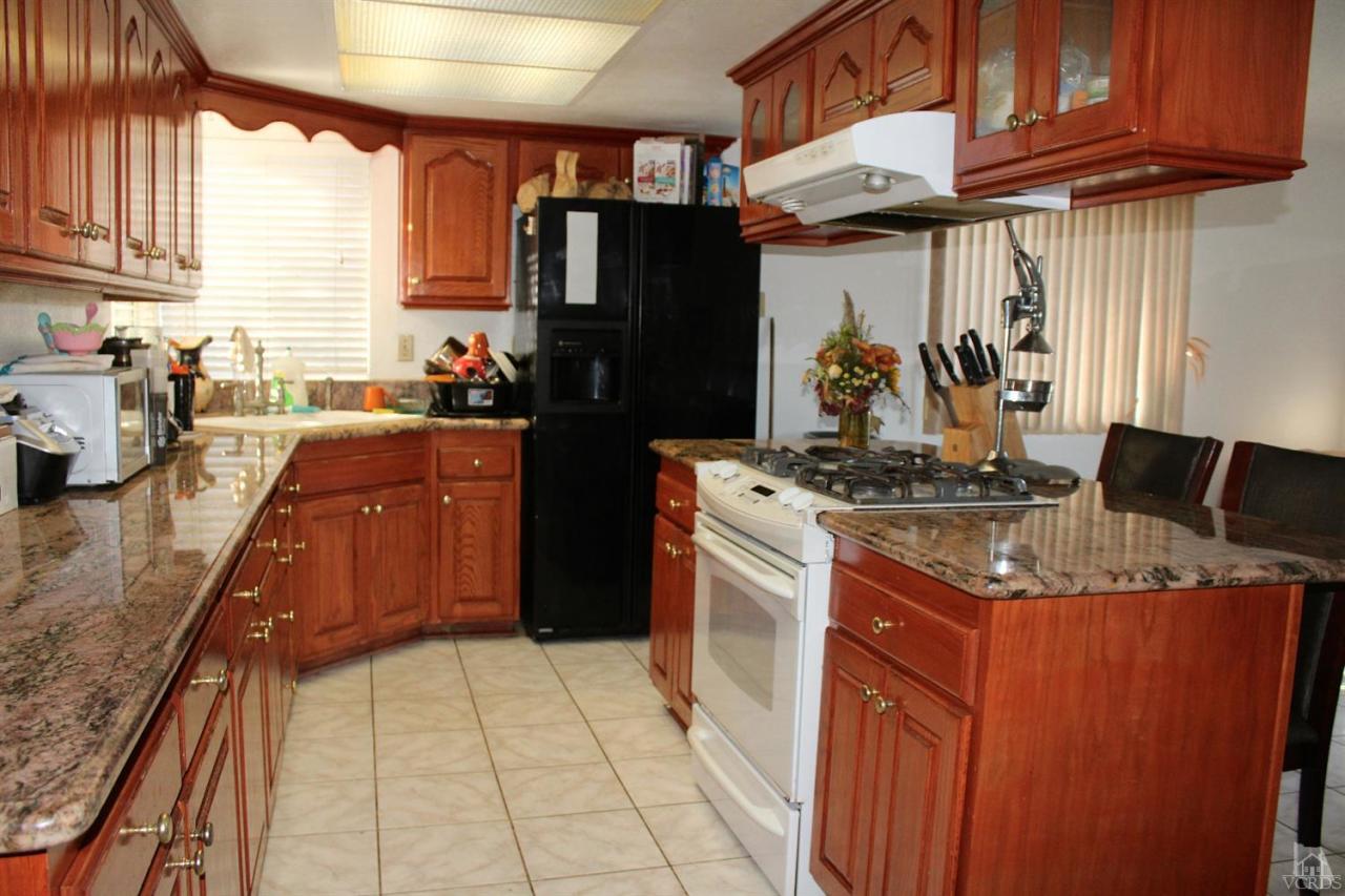 2011 Sutter Place Oxnard, CA 93033 - Photo 2 of 31 Additional Photo