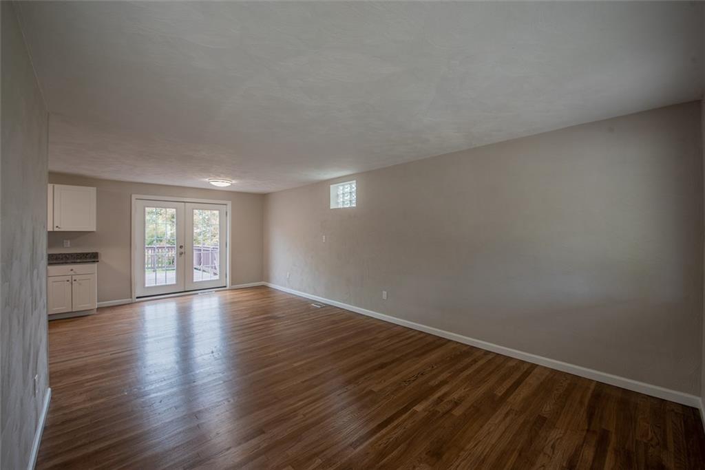 643 Snowball Road Monroeville, PA 15146 - Photo 4 of 22 Gallery Image 4