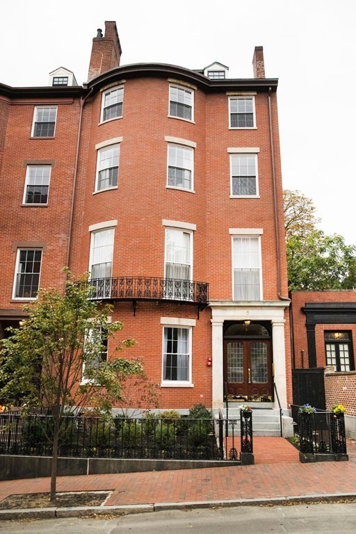 Beacon Hill Boston Neighborhood Guide - Compass