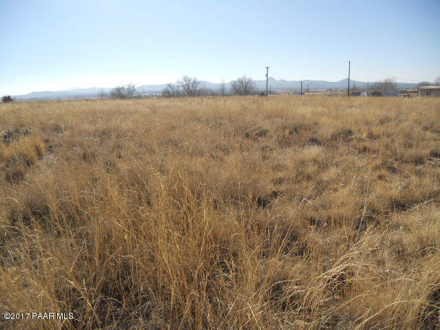 1585 Ranch House Road Paulden, AZ 86334 - Photo 1 of 2 a view of an ocean