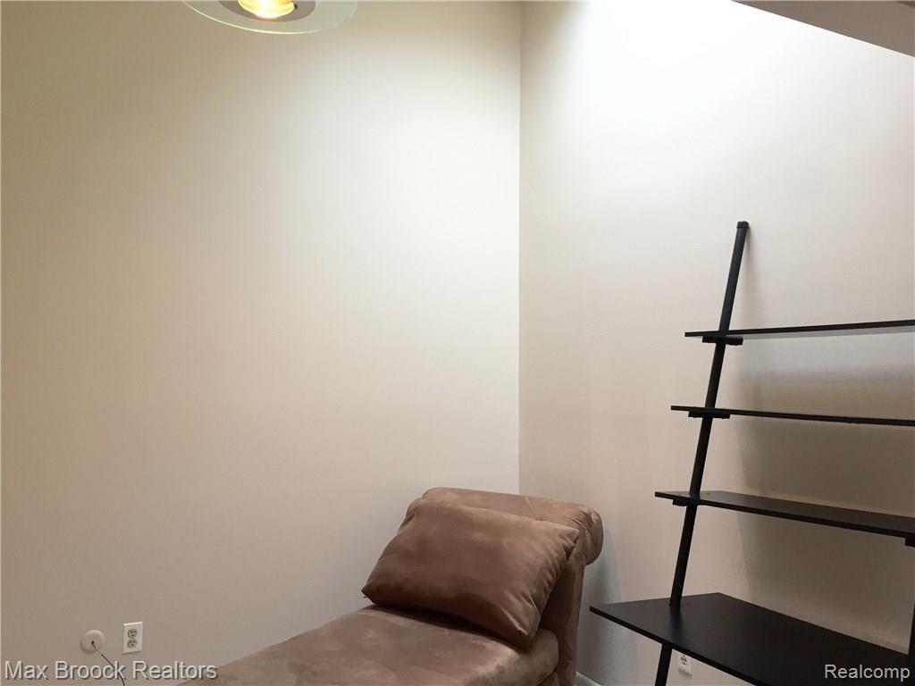 1245 Derby Road Birmingham, MI 48009 - Photo 7 of 21