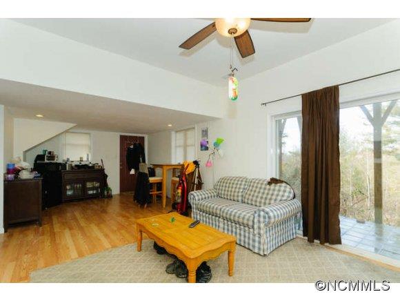 985-987 New Stock Road Weaverville, NC 28787 - Photo 6 of 14 Gallery Image 6