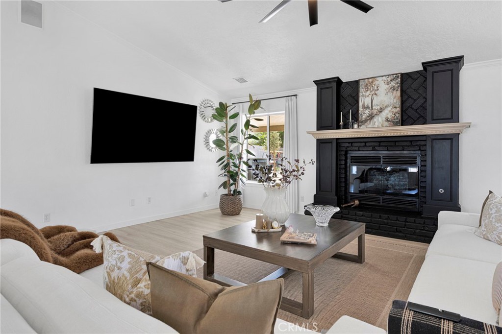 15454 Tuscola Road Apple Valley, CA 92307 - Photo 17 of 67