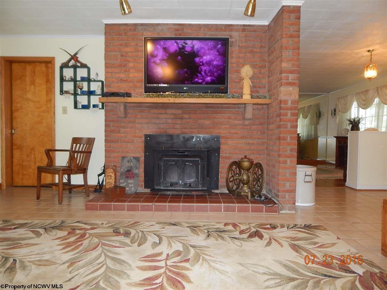 2224 Pleasant Valley Road Fairmont, WV 26554 - Photo 8 of 18 Gallery Image 8
