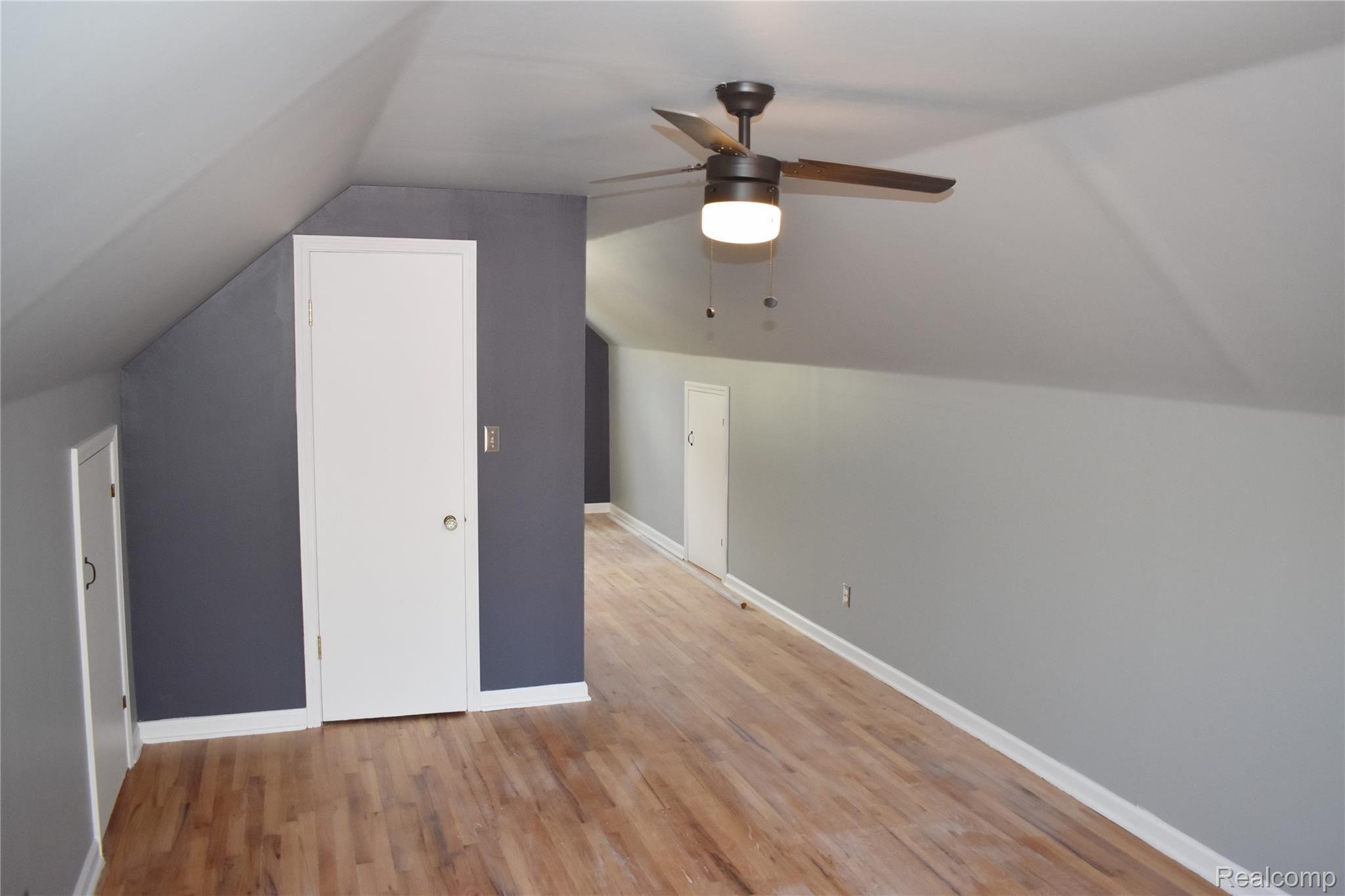 1787 Croft Road Birmingham, MI 48009 - Photo 10 of 18 16 1787 Croft.JPG