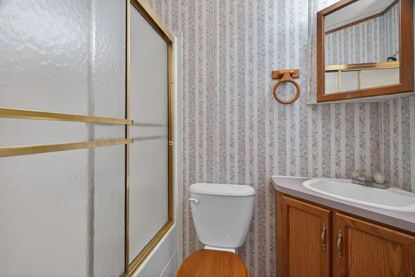 $170,000 | 46 Lakeshore Drive, Wilmington, IL 60481