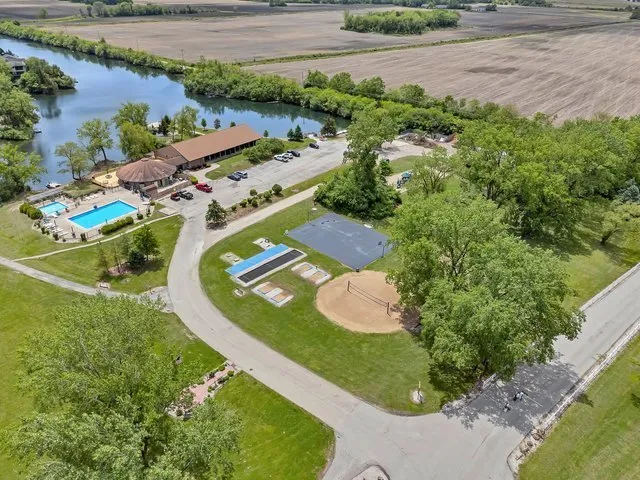 $175,000 | 46 Lakeshore Drive, Wilmington, IL 60481