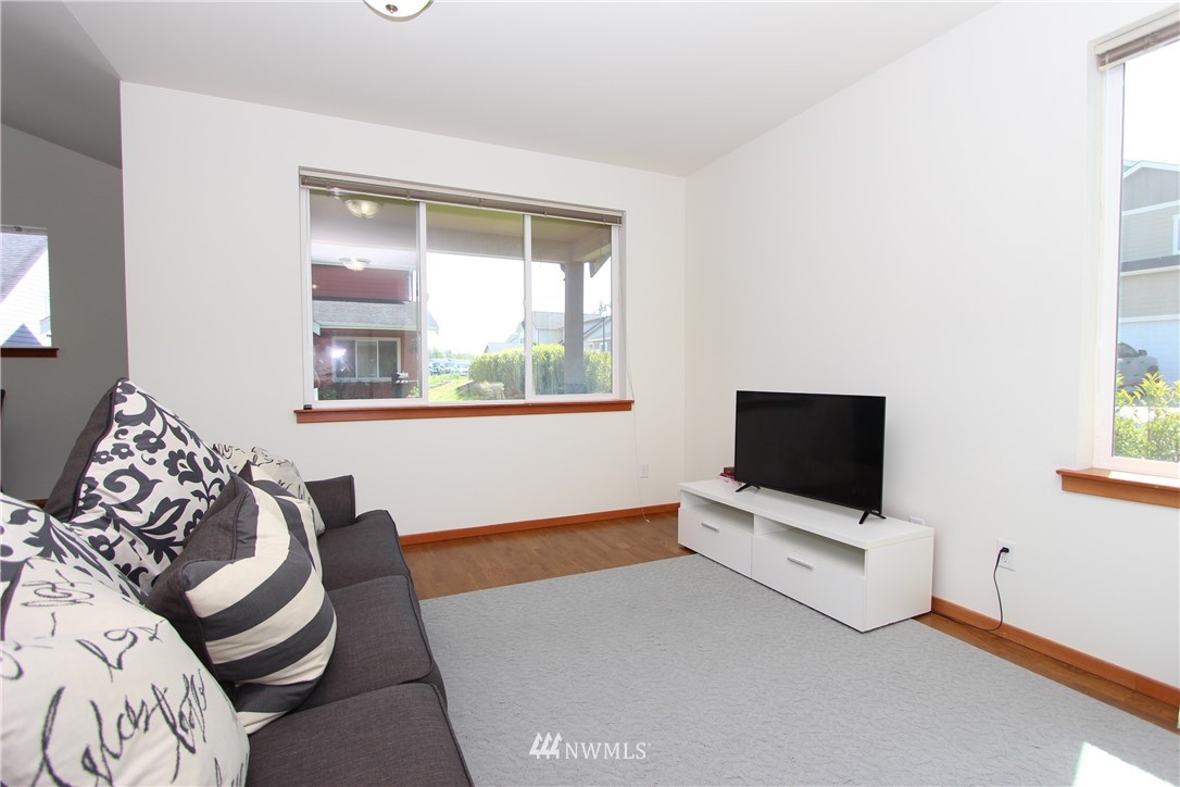 2087 Roxy Loop Ferndale, WA 98248 - Photo 22 of 29 Gallery Image 22