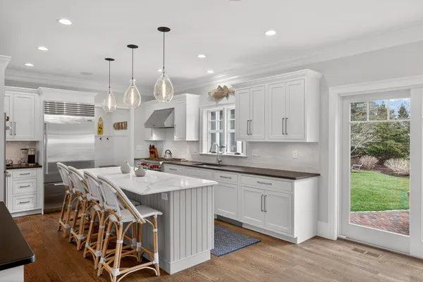 $3,650,000 | 82 Crystal Lake Road, Osterville, MA 02655