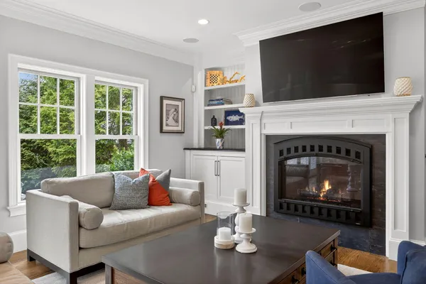 $3,650,000 | 82 Crystal Lake Road, Osterville, MA 02655