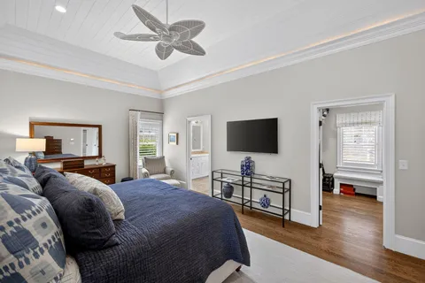 $3,650,000 | 82 Crystal Lake Road, Osterville, MA 02655