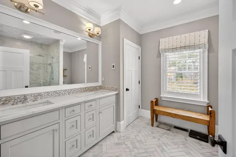 $3,650,000 | 82 Crystal Lake Road, Osterville, MA 02655