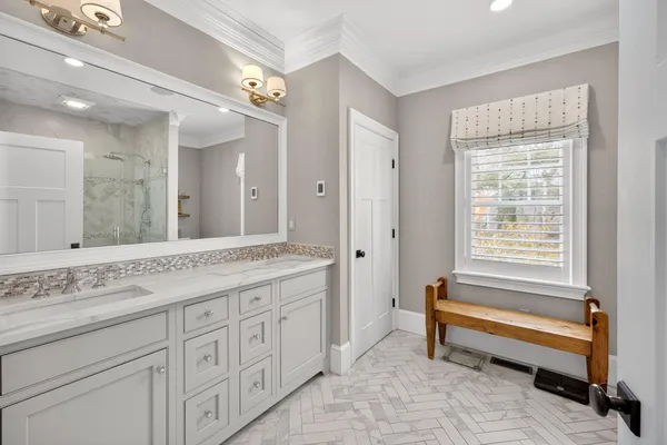 $3,650,000 | 82 Crystal Lake Road, Osterville, MA 02655