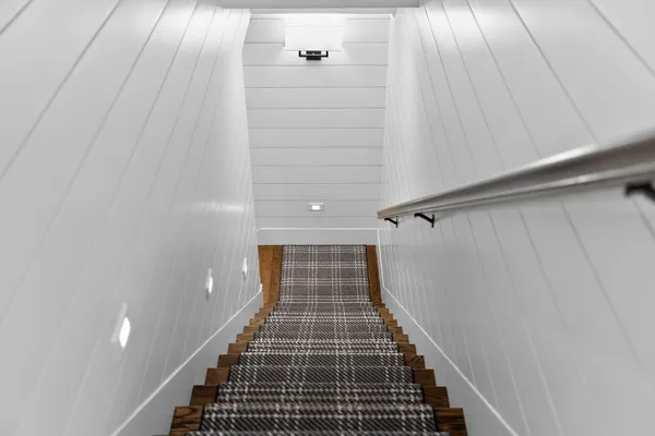 $3,650,000 | 82 Crystal Lake Road, Osterville, MA 02655