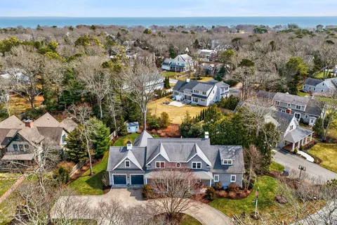 $3,650,000 | 82 Crystal Lake Road, Osterville, MA 02655