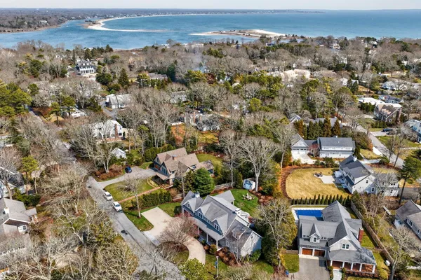 $3,650,000 | 82 Crystal Lake Road, Osterville, MA 02655