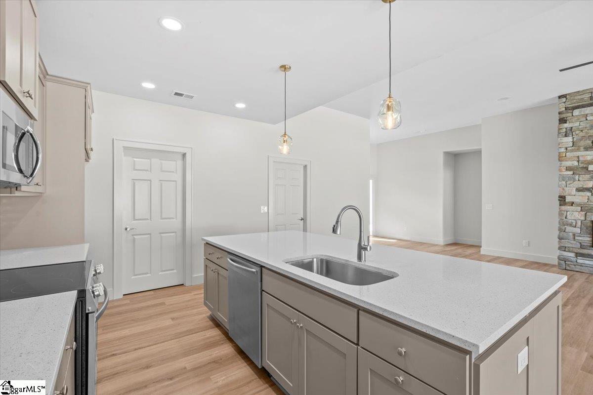 104 Wood Road Taylors, SC 29687 - Photo 10 of 38 Gallery Image 10