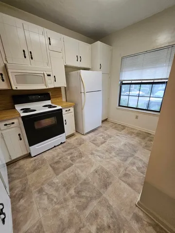 $1,550 | 463 East Van Buren Street, Tallahassee, FL 32301