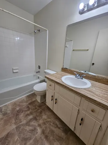 $1,550 | 463 East Van Buren Street, Tallahassee, FL 32301