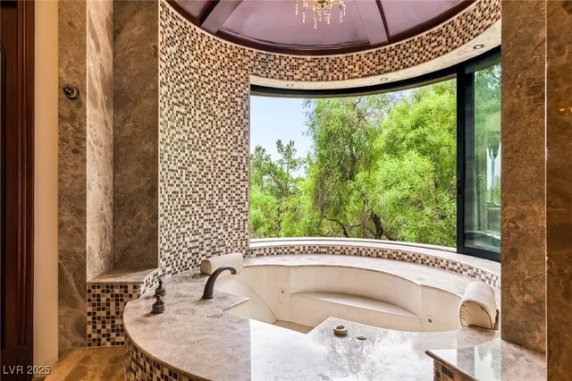 $11,600,000 | 18 Olympia Hills Circle, Las Vegas, NV 89141