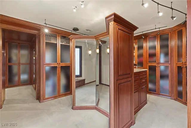 $11,600,000 | 18 Olympia Hills Circle, Las Vegas, NV 89141