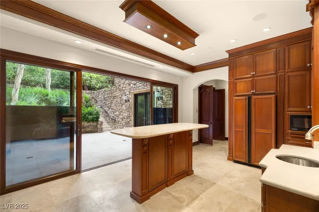 $11,600,000 | 18 Olympia Hills Circle, Las Vegas, NV 89141