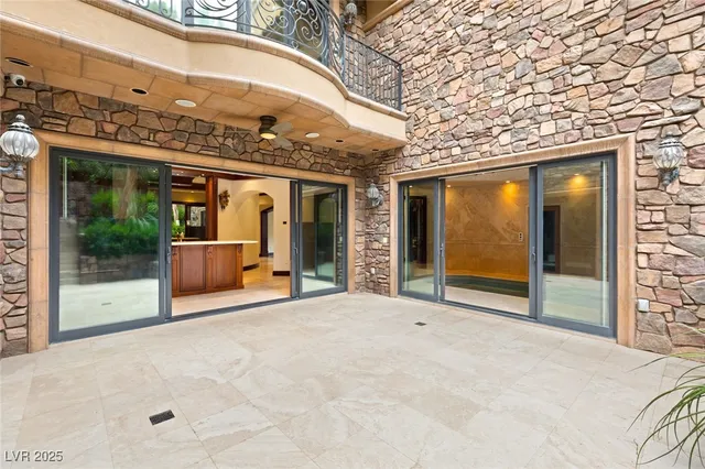 $11,600,000 | 18 Olympia Hills Circle, Las Vegas, NV 89141