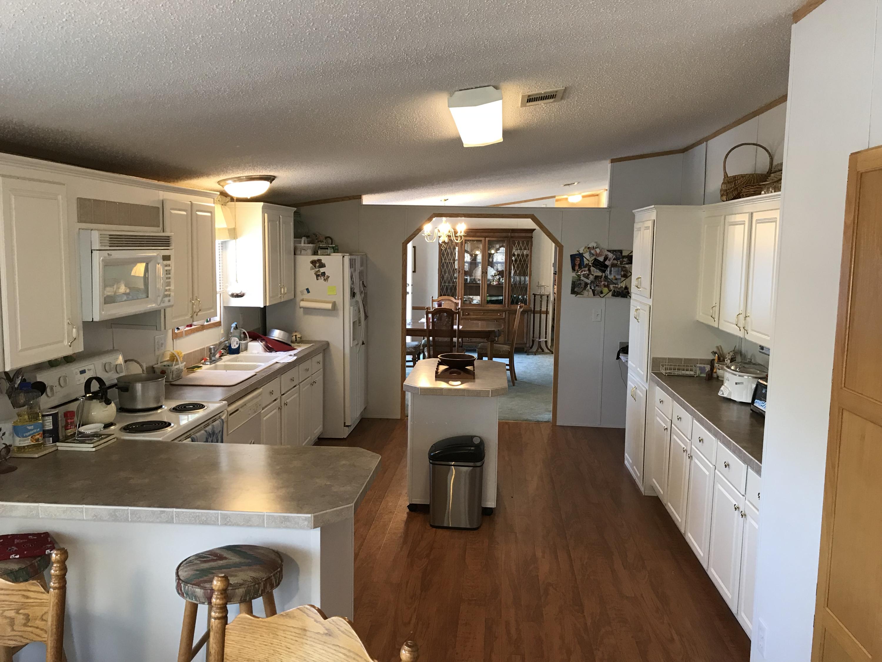 2165 Sullivans Ferry Road Ridgeville, SC 29472 - Photo 4 of 23 ECD7BEC6-D329-4F74-B3AA-31174A5D7431